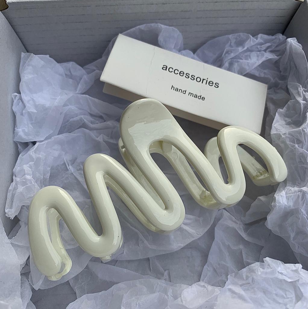 Jelly Colored Wave Hair Claw Hairpin Women Girls Fashion Design Korean Sweet Simple Irregular Hair Clip Headwear