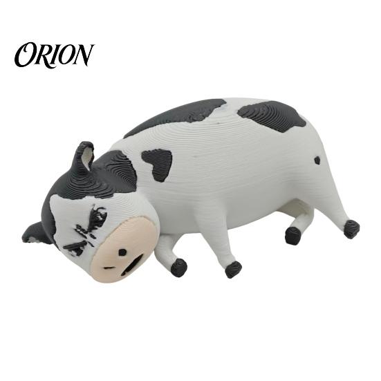 Cow Desk Accessory 3D Printed Dairy Figurine, Cartoon Cattle Statue for Decor, Collectible Figure Mini Sculpture Home Office, Gift Animal Lovers