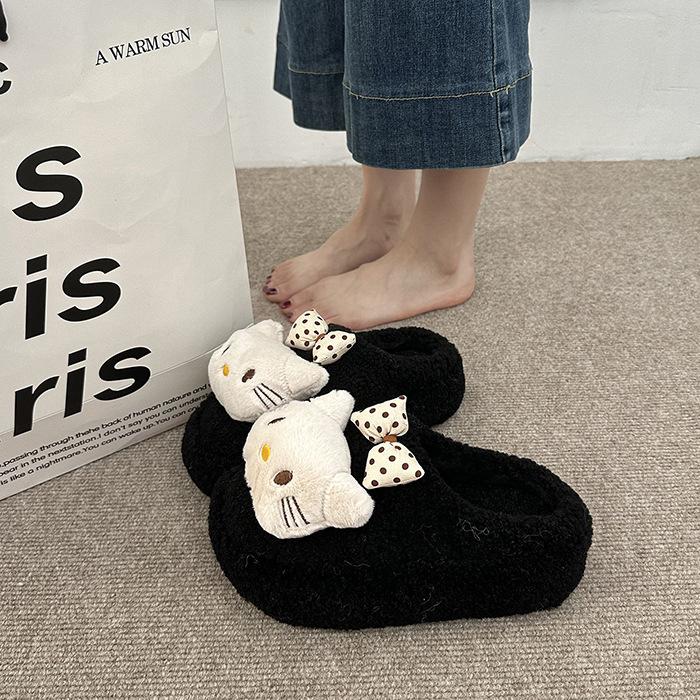 Thick-soled fluffy slippers women's shoes 2025 autumn and winter new cute outer wear warm fluffy bag head slippers tide