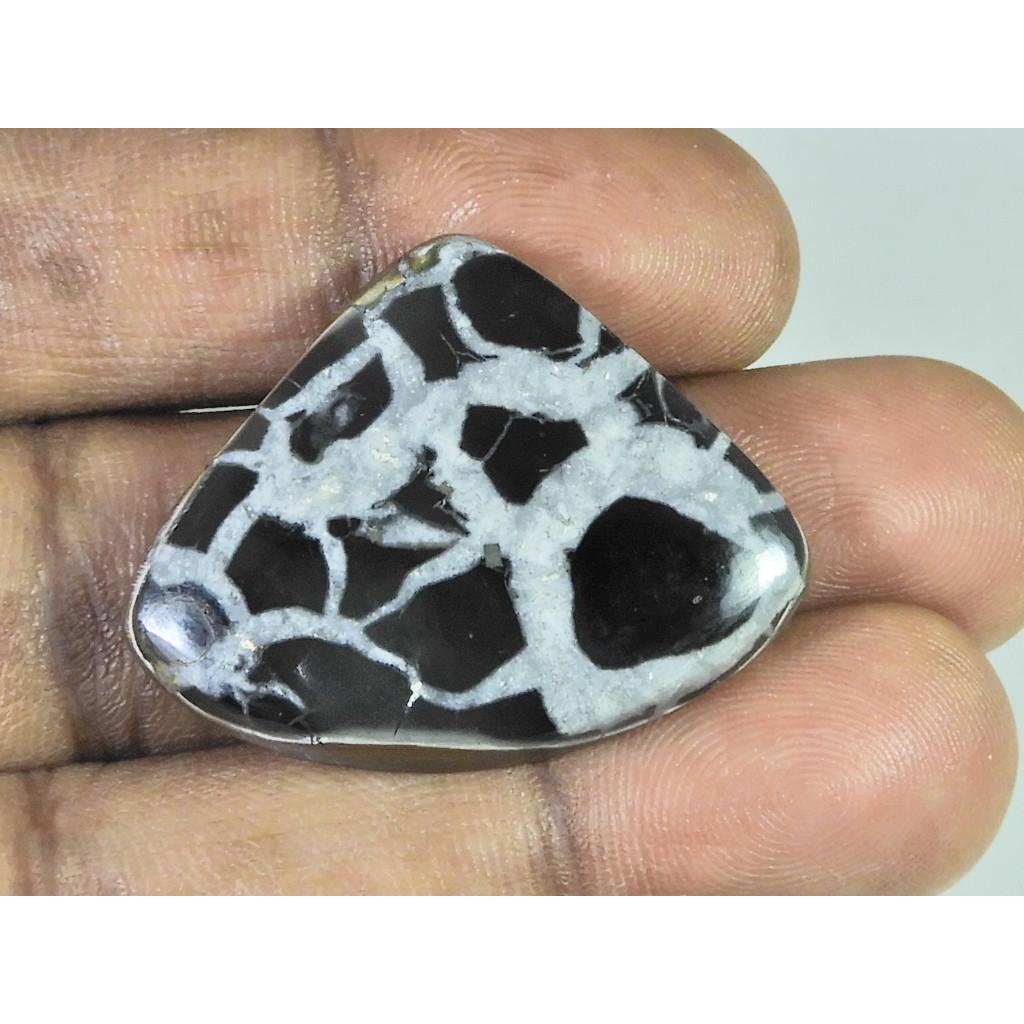 

54Cts.Natural Black Septarian Fancy Cabochon Loose Gemstone 28X37X05 MM B-395