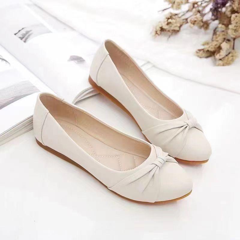

Single shoes women s 2025 spring and autumn new flat shoes middle-aged shallow mouth mother shoes summer women s shoes 35