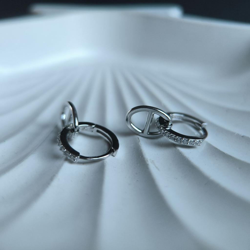 Серебряные серьги с фианитами (2187318)