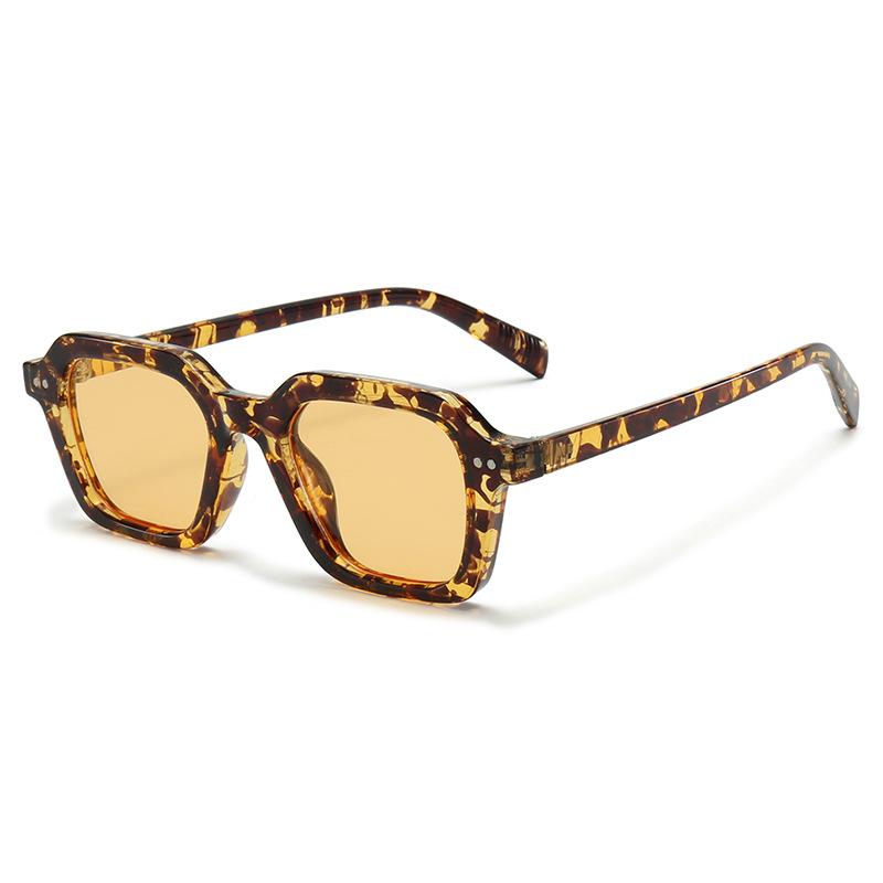 Vintage Square Jelly Color Rivets Men Sunglasses Fashion Gradient Shades Uv400 Women Luxury Sun Glasses