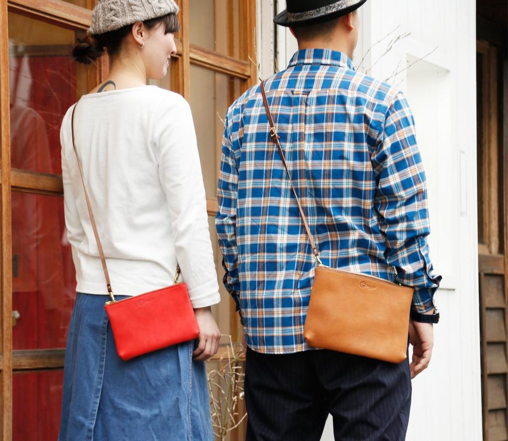 MADE IN JAPAN Parley Elk Made in Japan Writing utensil Smartphone Passport Aging Beautiful Wild Elk Sacoche Shoulder Pouch L Red [PARLEY] [ELK] Men's