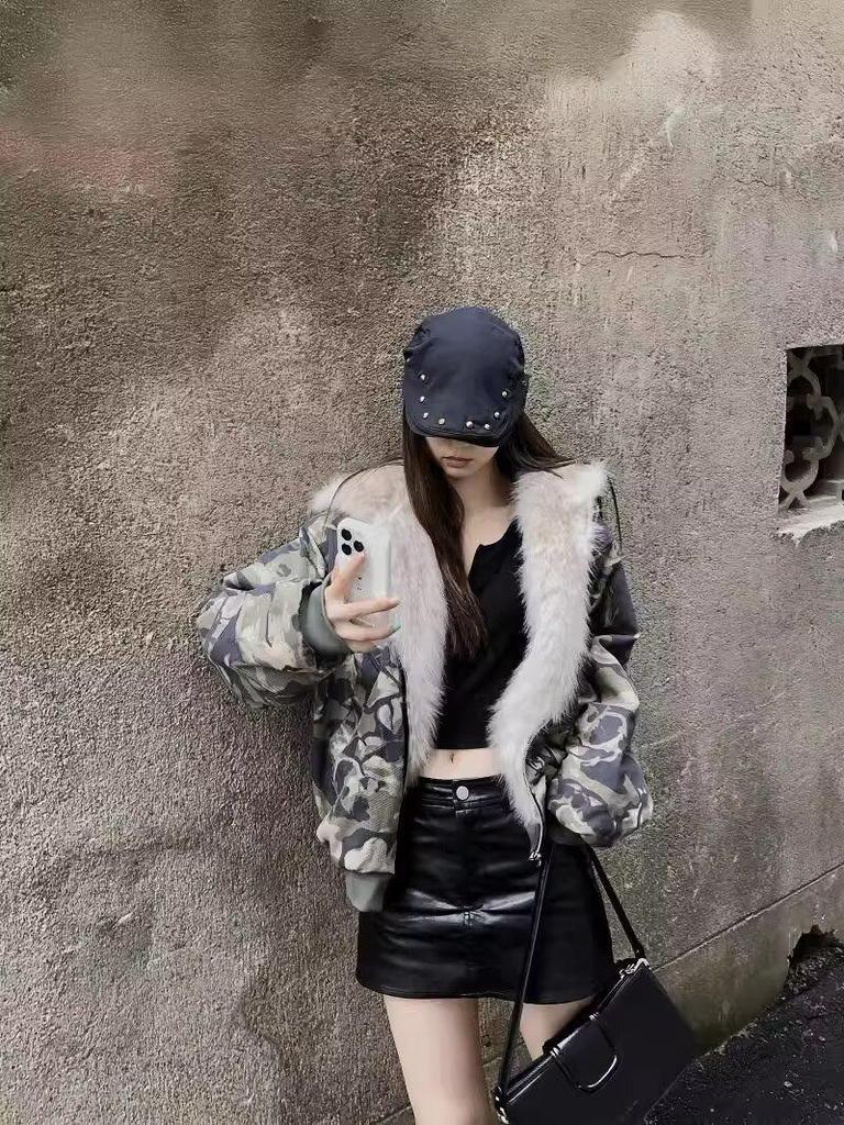 Women's 2024 Winter Retro Camouflage Hooded Cotton Jacket - Thickened & Padded