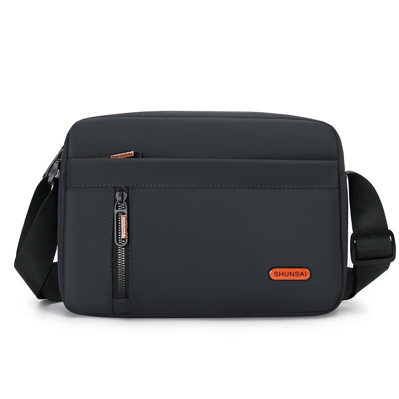 Pánská kabelka přes rameno Módní ležérní nylonová pánská taška messenger Stylový elegantní design Lehká pánská crossbody taška přes rameno
