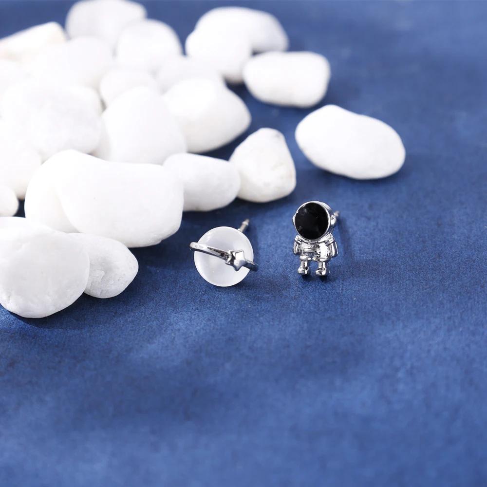 Minimalism Silver Color Cute Space Astronaut Stud Earrings for Women Asymmetric Planet Opal Lovely Simple Ear Piercing Jewelry