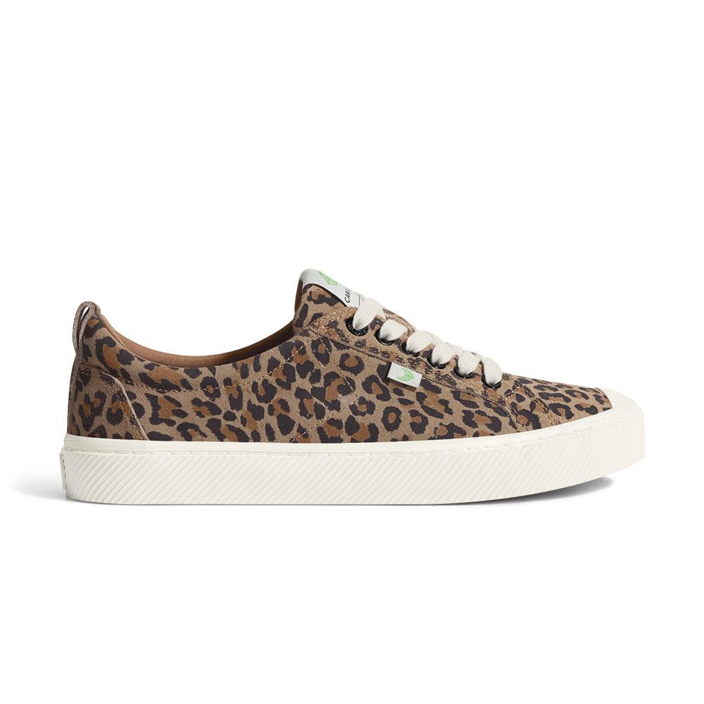 Cariuma Oka Low Leopard Print Suede