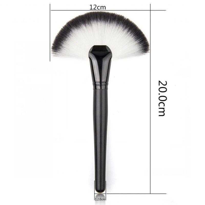 1pcs Large Fan Makeup Brushes Facial Powder Foundation Blusher Concealer Kabuki Brush Cosmetic Tools Pincel Maquiagem