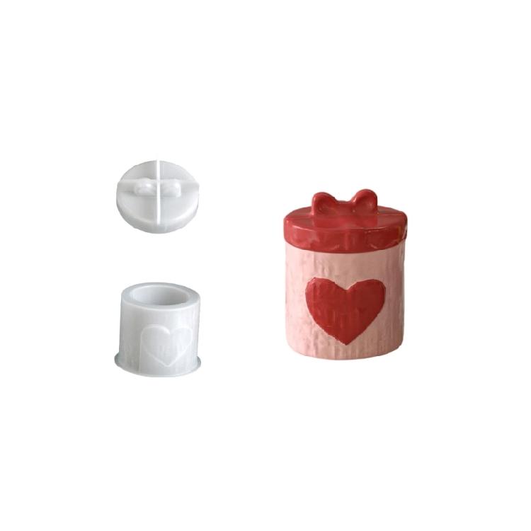 

Heart Pattern Silicone Craft Mould Reusable Jewelry Holder Candle Making Tool Resin Art Supplies for Home Decorations
