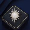 Fashionable and Elegant Brooch, High-end Women's Light Luxury Full Diamond Sunflower Brooch, Elegant Pearl Brooch