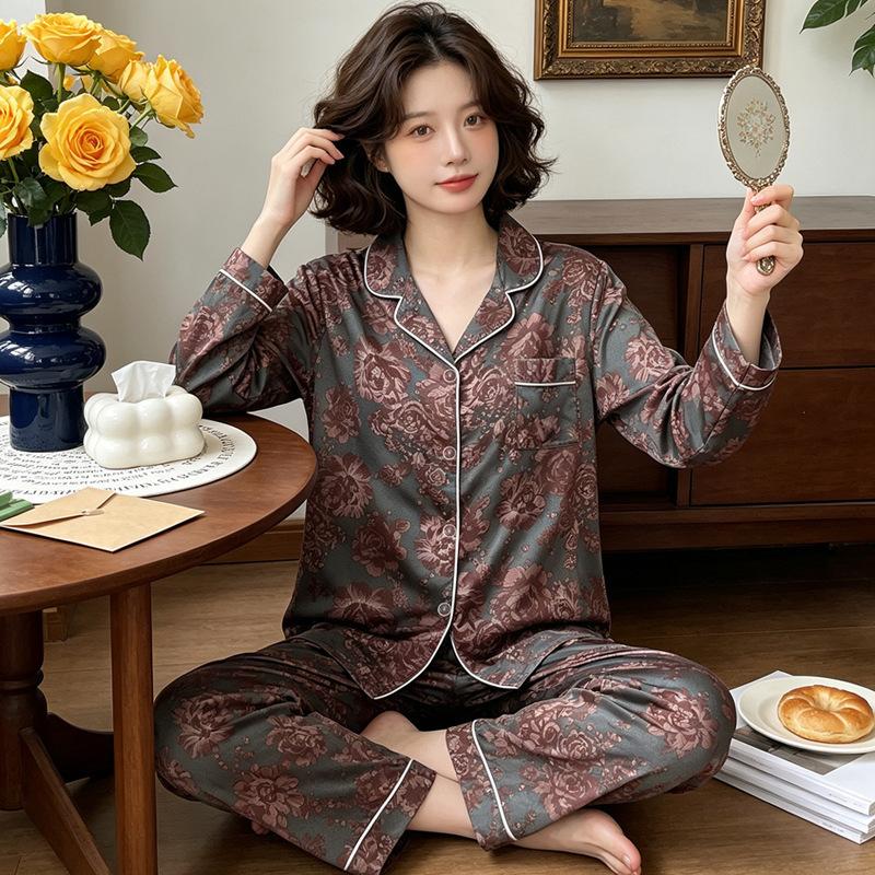 Sweet and high-value butterfly print ice silk pajamas women's ins loungewear long-sleeved trousers two-piece set