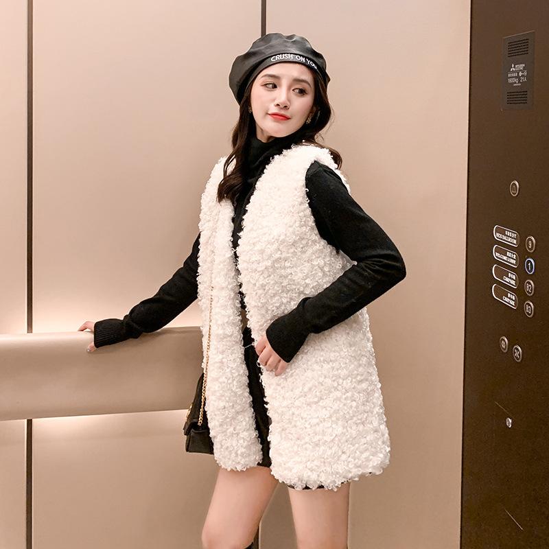 

Реальное фото, новый жилет из овечьей шерсти на осень и зиму, женский меховой жилет из стриженой кудрявой шерсти, пушистая куртка one size fits all белый