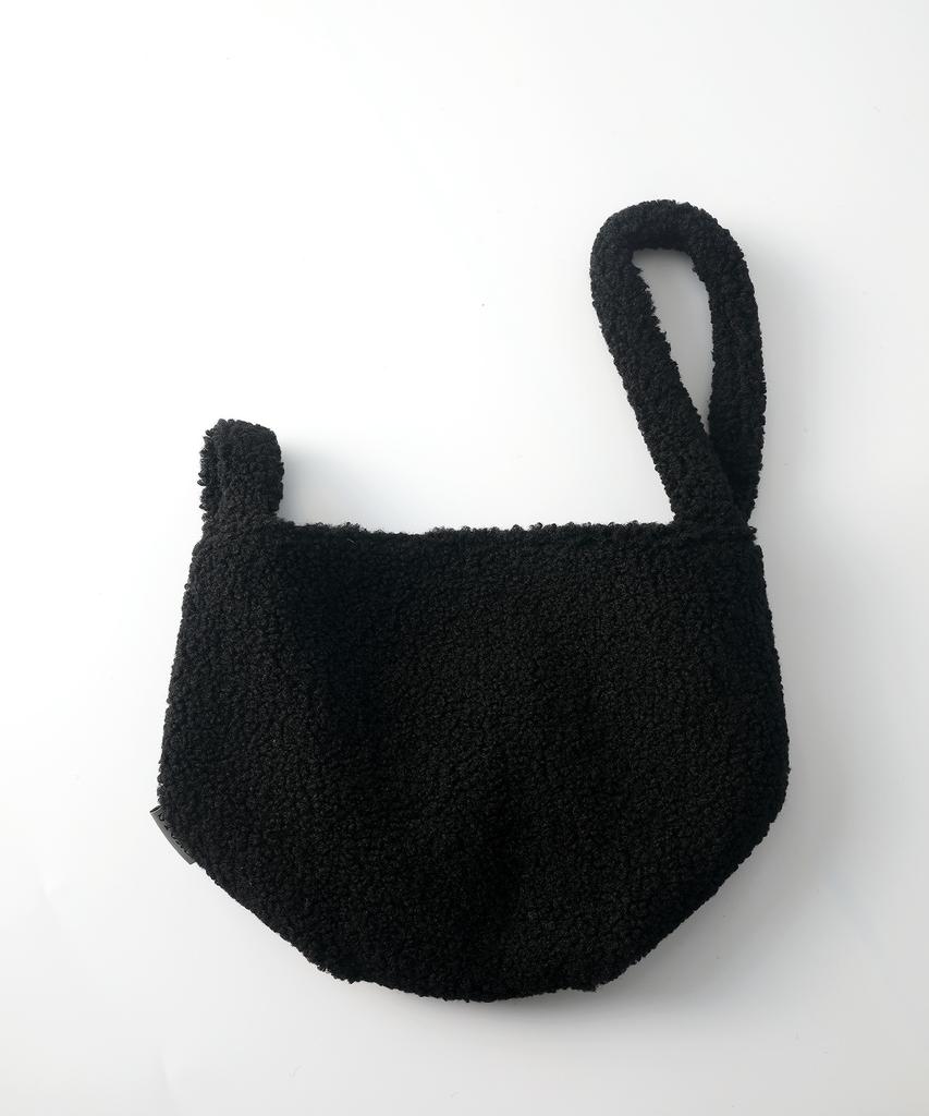 Yellowstone Wool Dumpling Wrist Bag - Black