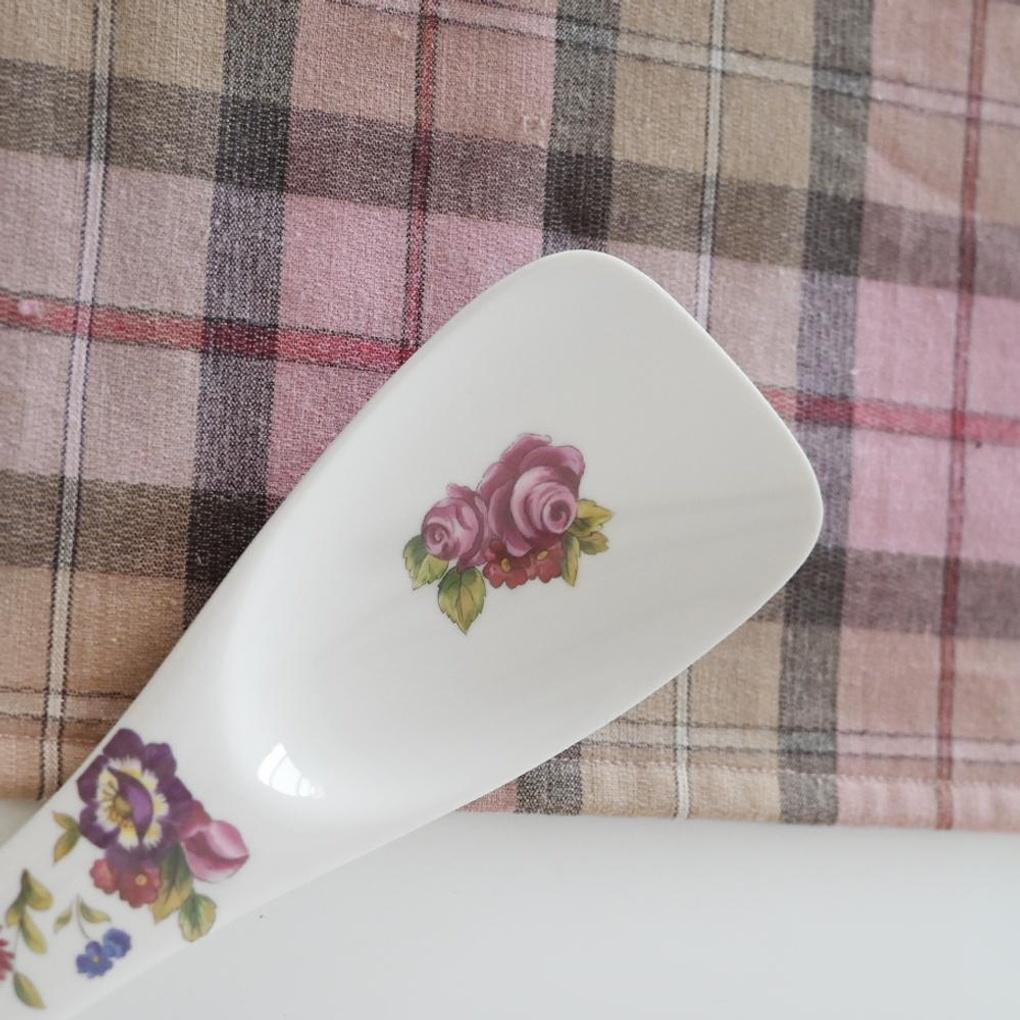 Vintage Flower Melamine Cookware Triangular Spatula