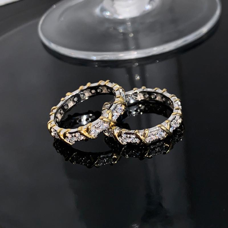 Eleganter Einzigartiger Design Verstellbarer Offener Ring Für Frauen Mit Strahlenden Edelsteinen