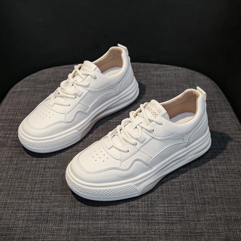 Kleine weiße Schuhe Damen Frühjahr neue echte weiche Leder dicke Unterseite Studenten Casual All-Match Sneakers