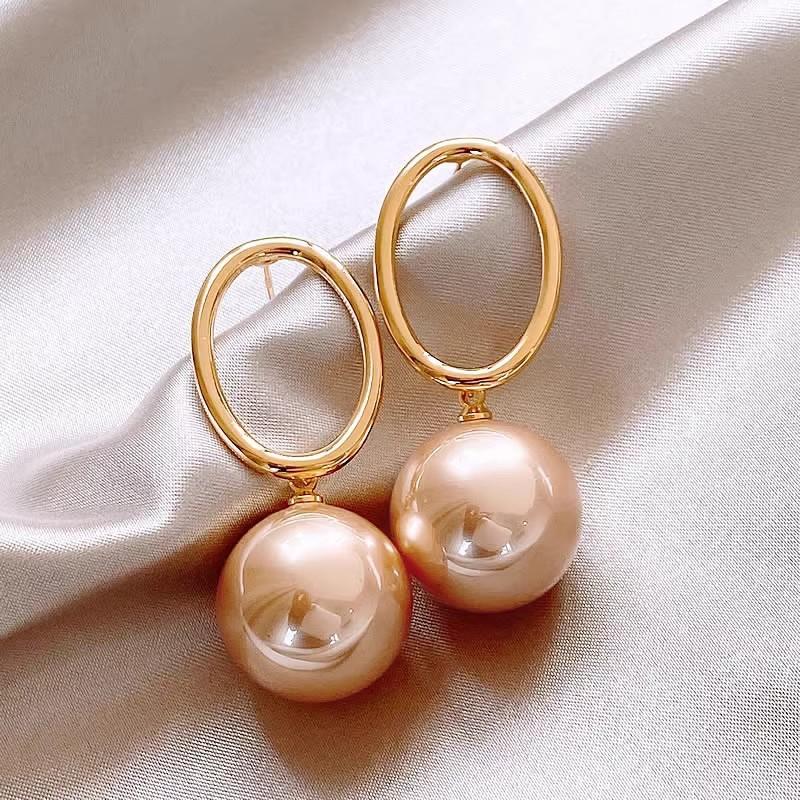 Vintage Oval Pearl Earring for Women Elegant Delicate Temperament Fashion All-match Drop Earrings Women Accessories