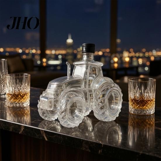 Einzigartige Hausbar-Flasche, Traktorförmiger Whiskey-Glas-Dekanter, 300ML Weinflasche mit Deckel, Klar und Spirituosen für Spirituosen, Neuartige Barware Geschenk