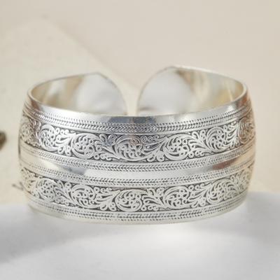 Armbanden – Manchet armbanden