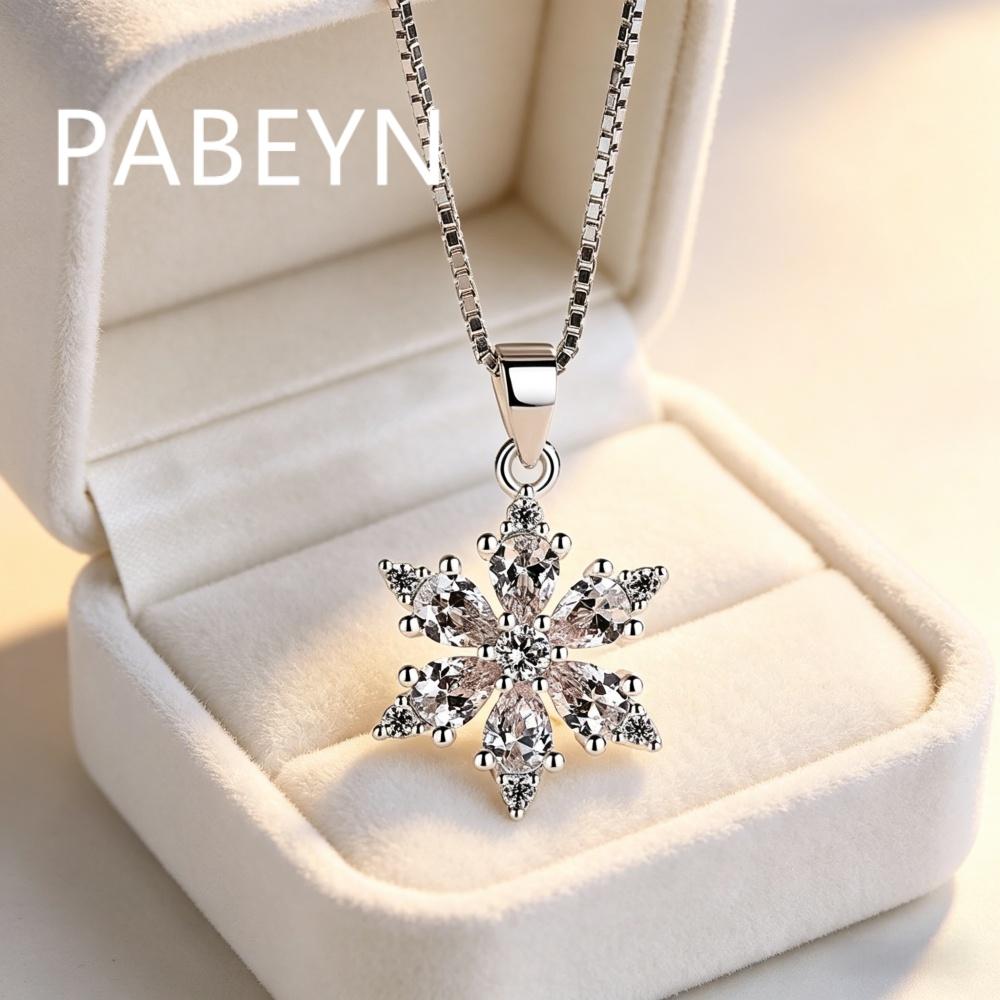 925 Sterling Silver Fashion Light Luxury Lucky Snowflake Zircon Necklace, Birthday Party Anniversary Gift, Ladies Jewelry