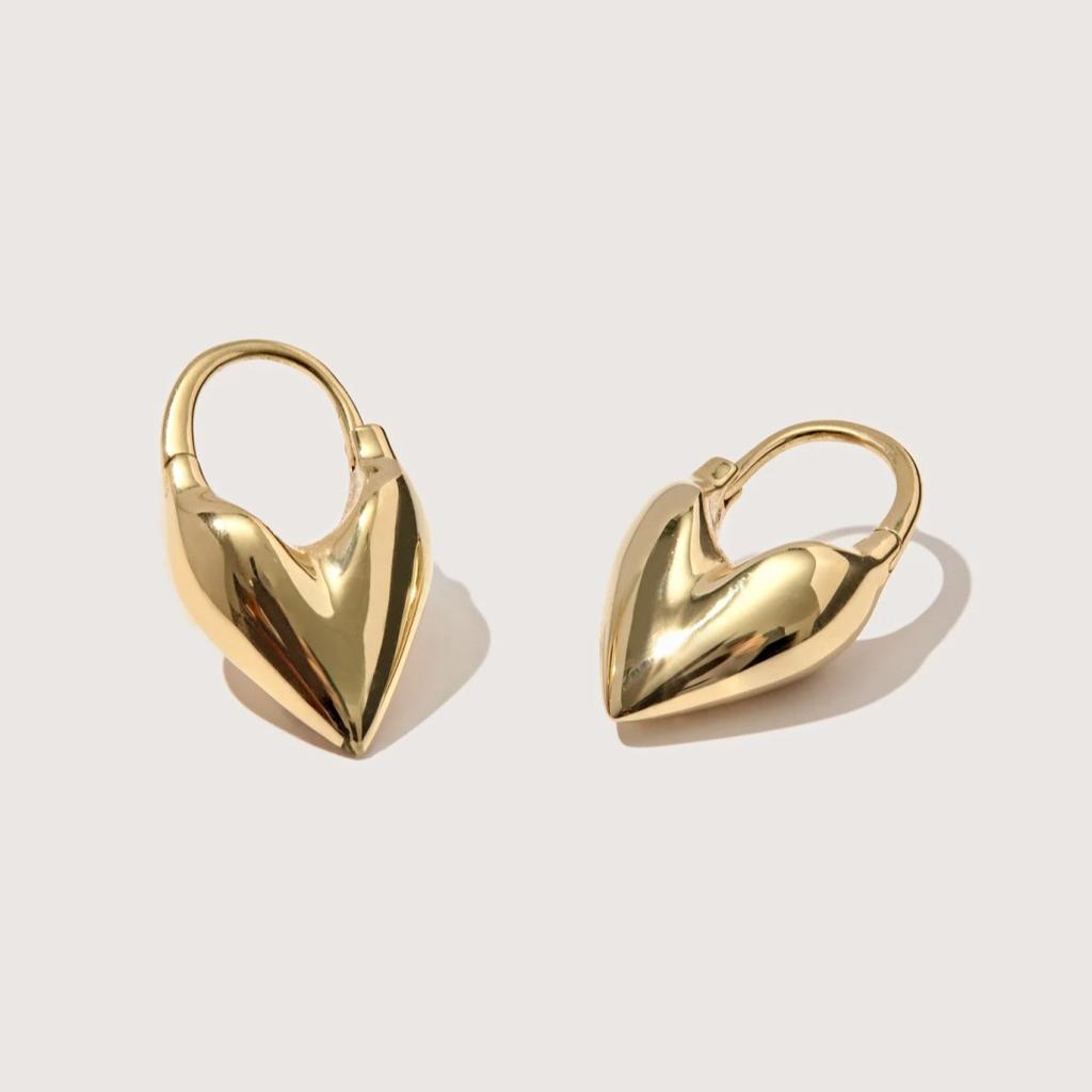 Fashion Commuting Must Enter The Niche, Simple Personality, Exquisite Sense Of Love, Ear Buckles, Advanced Cold Wind, Small Temperament Earrings