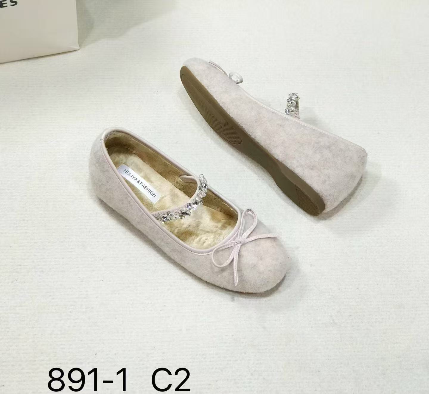 

891-1 French 2025 New Retro Bow One Word with Shallow Mouth Flat Bottom Rhinestone Ballet Single Shoes Women 40