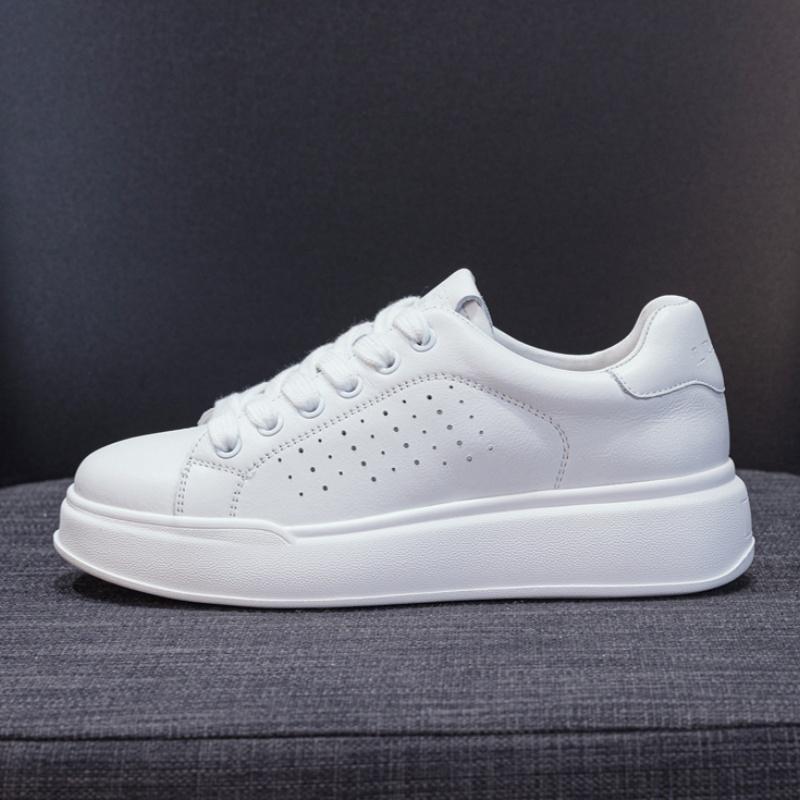 Fashion Designer Style White Sneakers 2025 Spring Autumn New Round Toe Solid Color Board Shoes Fashion Versatile Comfy Women Sneakers