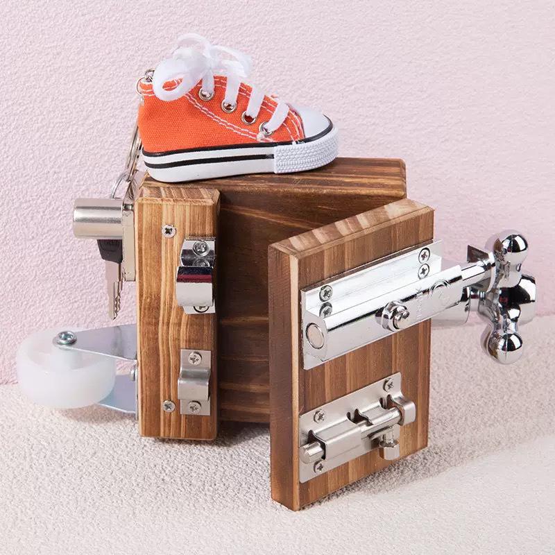 Детский симулятор вождения Монтессори: Развивающая сенсорная доска для ролевых игр