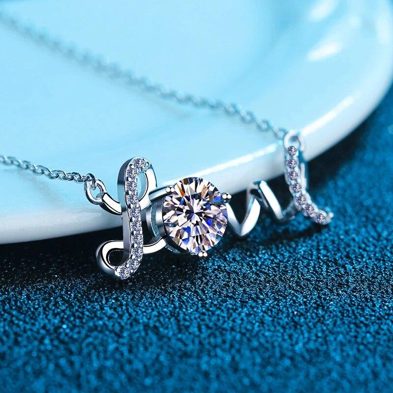 Collana con ciondolo Moissanite 1CT Lab Diamond Forever Love per donne e ragazze Anniversario Nozze Natale Regalo Gioielli