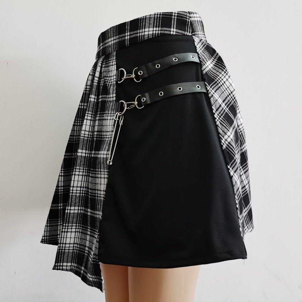 Plus Size Women's Punk Pleated Skirt Pants in Black & White Plaid