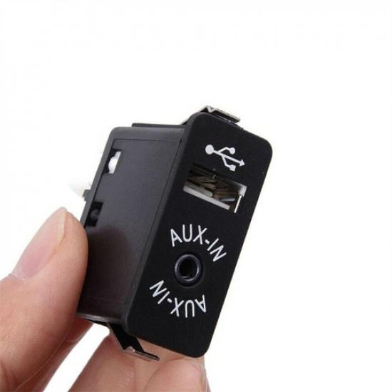 USB AUX-IN AUX Input Socket Switch For BMW E81 E87 E90 F10 F12 X5 Z4 84109237653