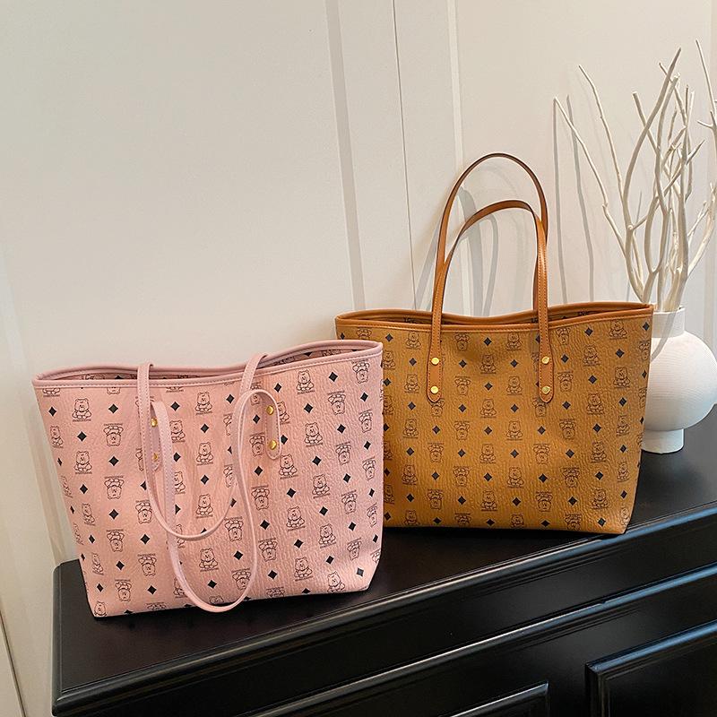 Casual commuting retro large-capacity bag women's new four-season versatile bucket bag shoulder bag vegetable basket bag