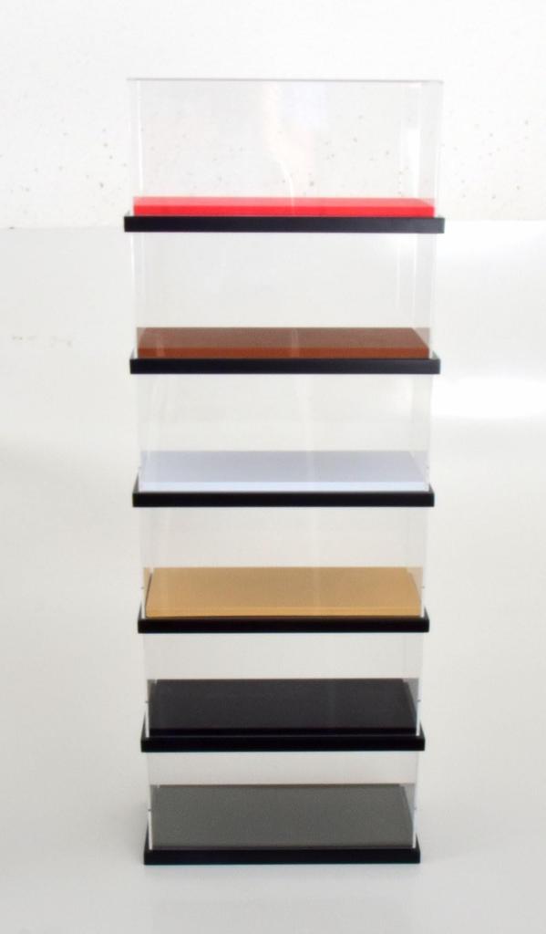 Jewel Cases 1/18 Scale Acrylic Display Case with Leather Base (Size: Approx. 35.5 X 17 X 15.8cm) Red