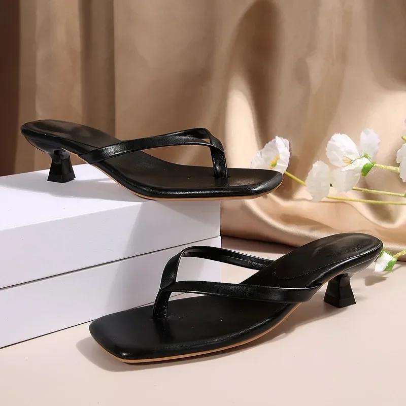 2024 New Hot Selling High Quality Solid Color Square Toe Summer Ladies Slippers Low Heel Comfortable Women's Shoes Thick Heel