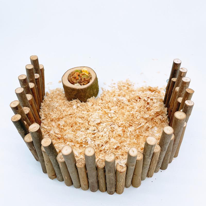Random Shape Pet Hamster Fruit Wood Food Bowl Hamster Golden Bear Squirrel Food Bowl Log Gnawing Toy for Small Animals Food Bowl
