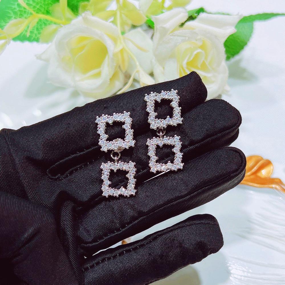 Elegant Luxury Goddess Style Back Hook Earrings Square of Courage Fashionable Stud Earrings for Women