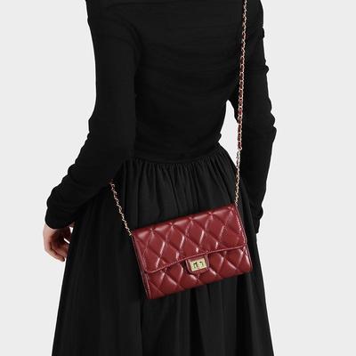 Borsa a Tracolla Trapuntata Stile Coreano - Borsa Quadrata Piccola Trendy da Donna 2025 per Look Eleganti e alla Moda