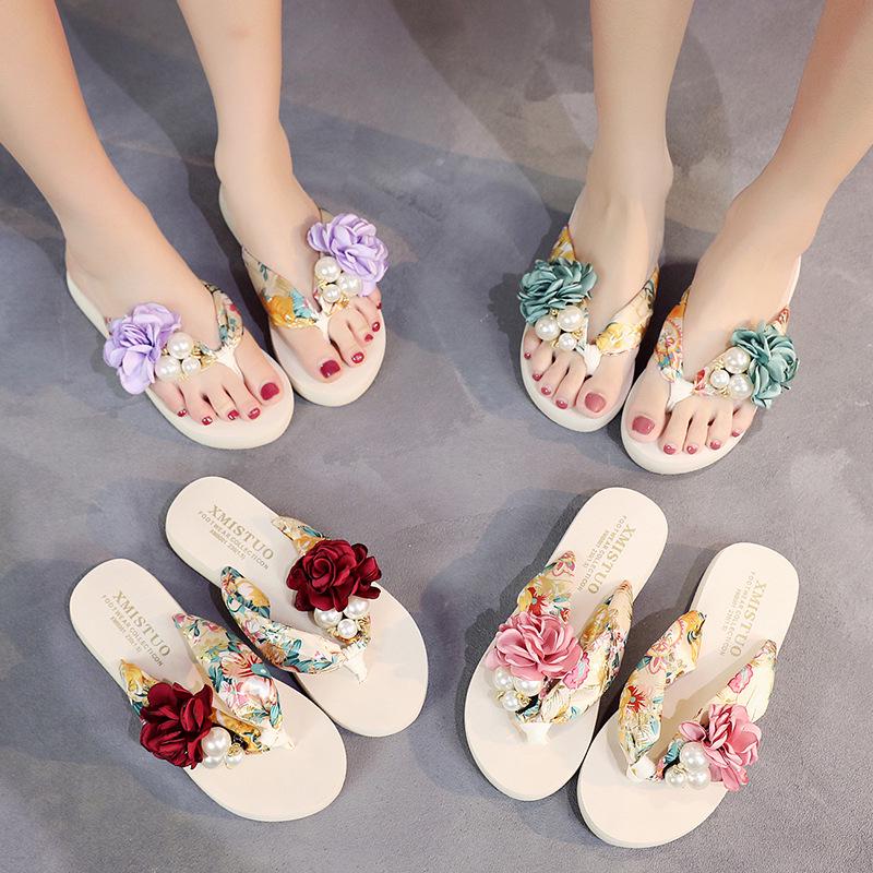 Korean Style Women's Summer Parent-Child Flower Wedge Flip-Flops: Non-Slip Thick Sole Beach Sandals for Outdoor Wear