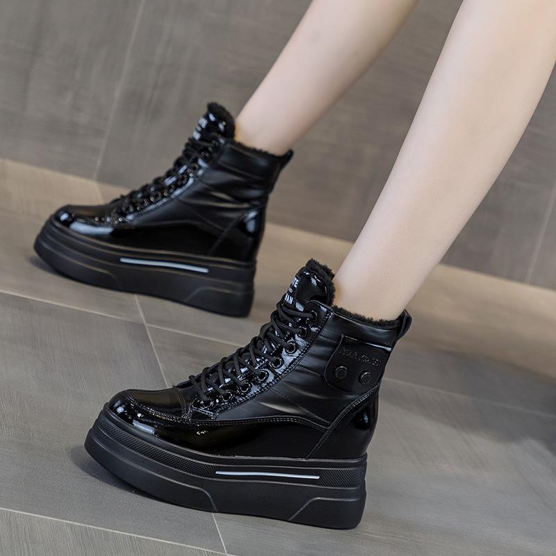 

Высокие хлопковые туфли женские 2025 новая весна и осень студенческие ins трендовые универсальные повседневные бархатные на платформе модные ботинки маленький размер 39