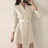 Giacca da donna con risvolto, manica lunga, cintura, tasche laterali, tinta unita, vestibilità ampia, abbigliamento da ufficio