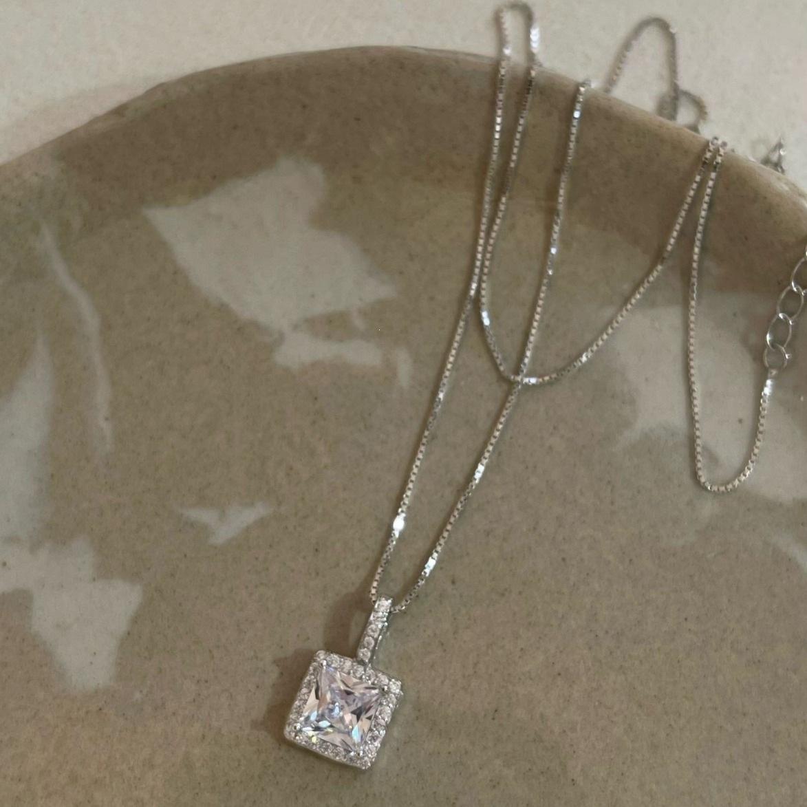 Fang Cun S925 Sterling Silver White Gold Zirconia Square Pendant Luxury Clavicle Chain Necklace for Women White Gold Color