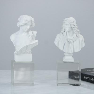 Modern Minimalist Sculpture Character Resin Ornaments Living Room Study Bookcase Model Room Milan Fashion Light Decoration