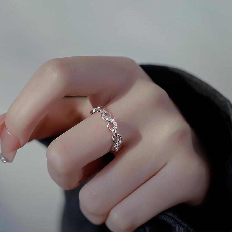 

«Корейское кольцо-цепочка с бриллиантами Infinite Love и креативным дизайном из 8 символов бесконечности» Adjustable opening белого золота