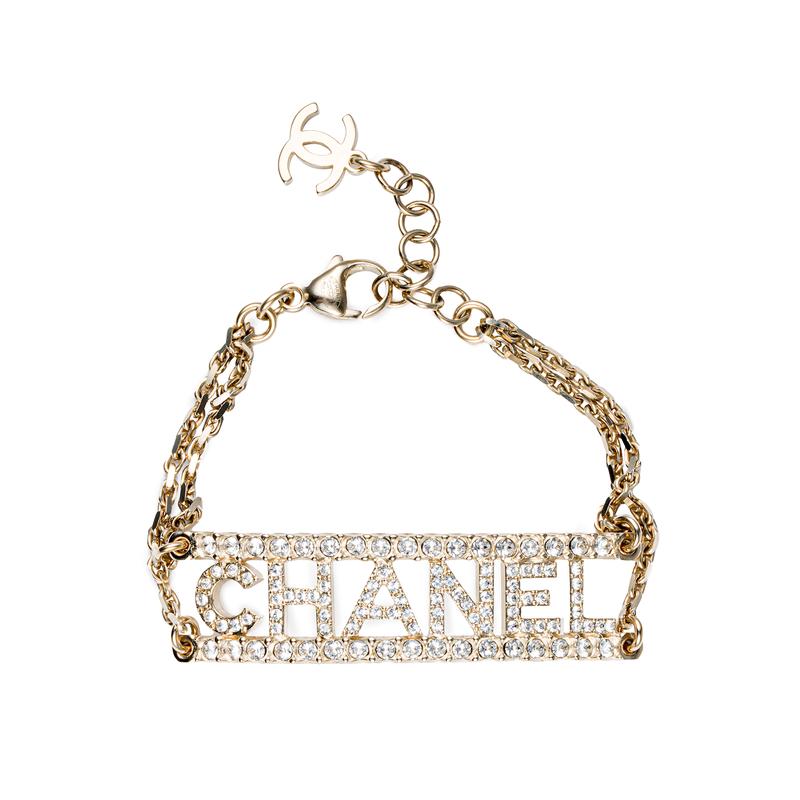 

CHANEL 22SS Spring and Summer Classic Letter Logo Inlaid with Rhinestones Bracelet Women s Style золотий
