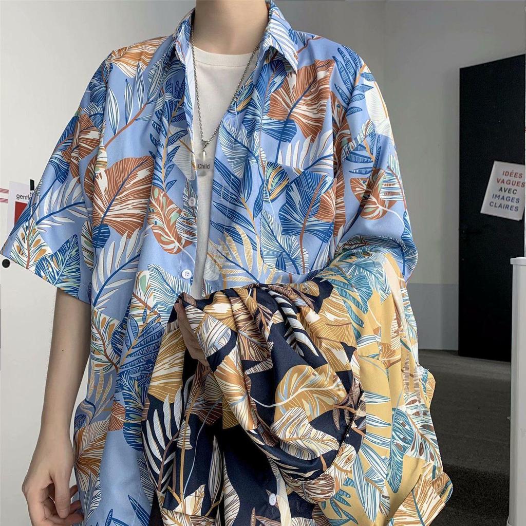 Men's Harajuku-Style Retro Floral Short-Sleeve Shirt: Hong Kong Ulzzang Beachwear with Sun Protection, Perfect for Couples.