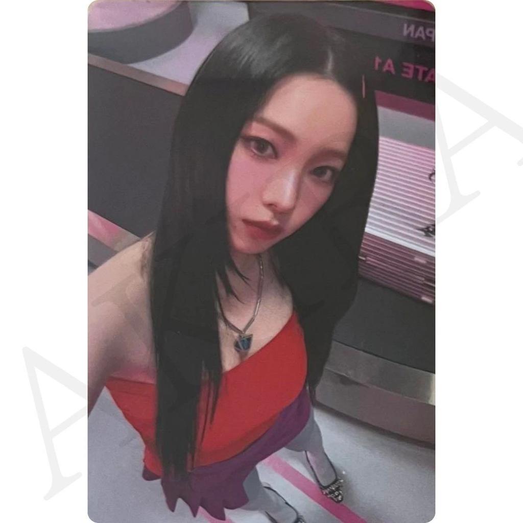 Aespa JAPONIA 1. SINGIEL Hot Mess ALBUM ZAWIERA KARTĘ ZE ZDJĘCIEM OFICJALNY