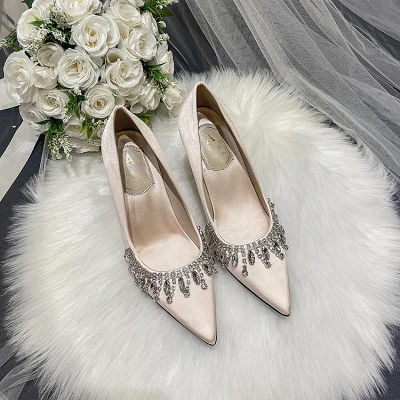 Móda Móda Nový Kamínek Bílý Svatební Boty Voda Diamant Princezna Satén Malá Velikost Družička Šampaňské Zlato Společenské Boty