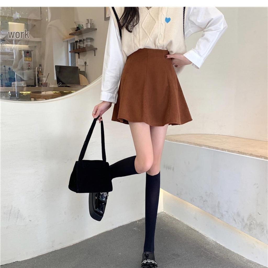 Koreanischer Stil A-Linien Minirock aus Cord mit hoher Taille für Herbst/Winter 2023