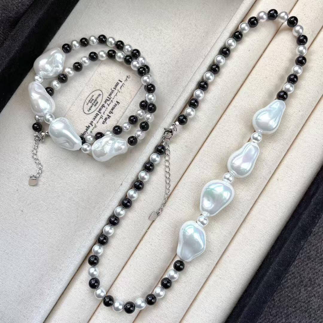Vintage Design Highlight Faux Crystal Baroque Pearl Natural Black Agate Sweater Chain Necklace